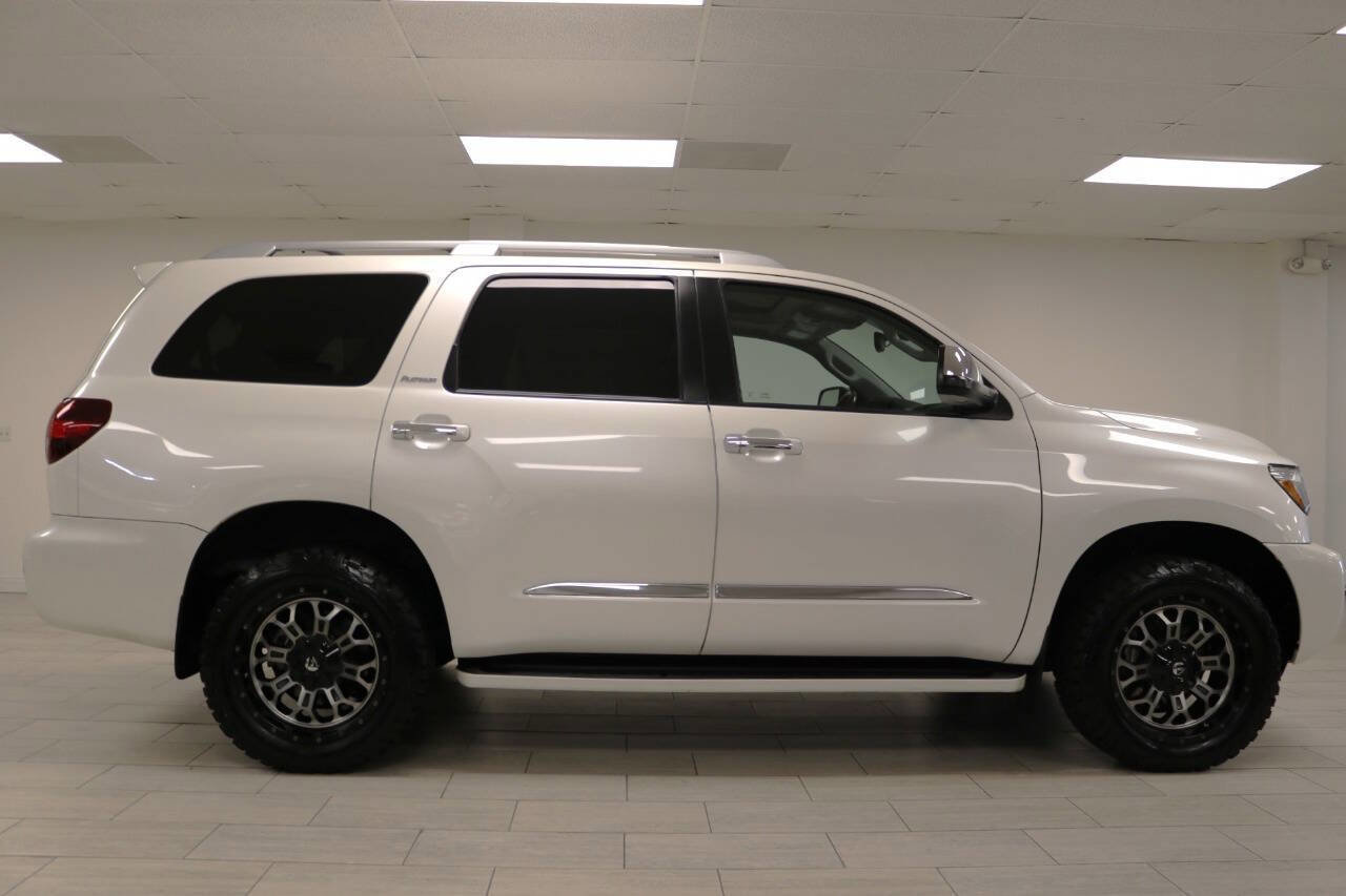 Used 2020 Toyota Sequoia Platinum image 12