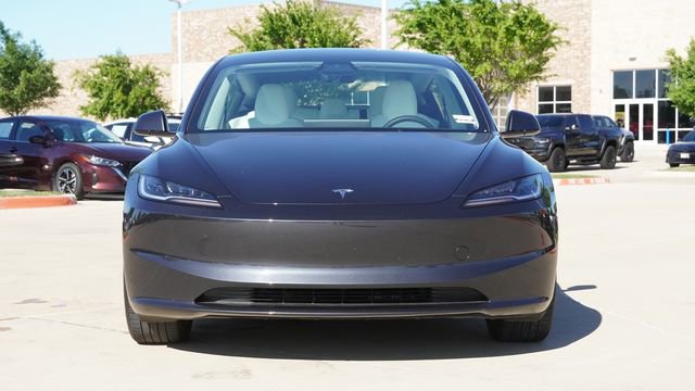 Used 2025 Tesla Model 3 Long Range image 2
