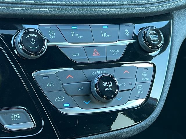 New 2026 Chrysler Pacifica Select image 26