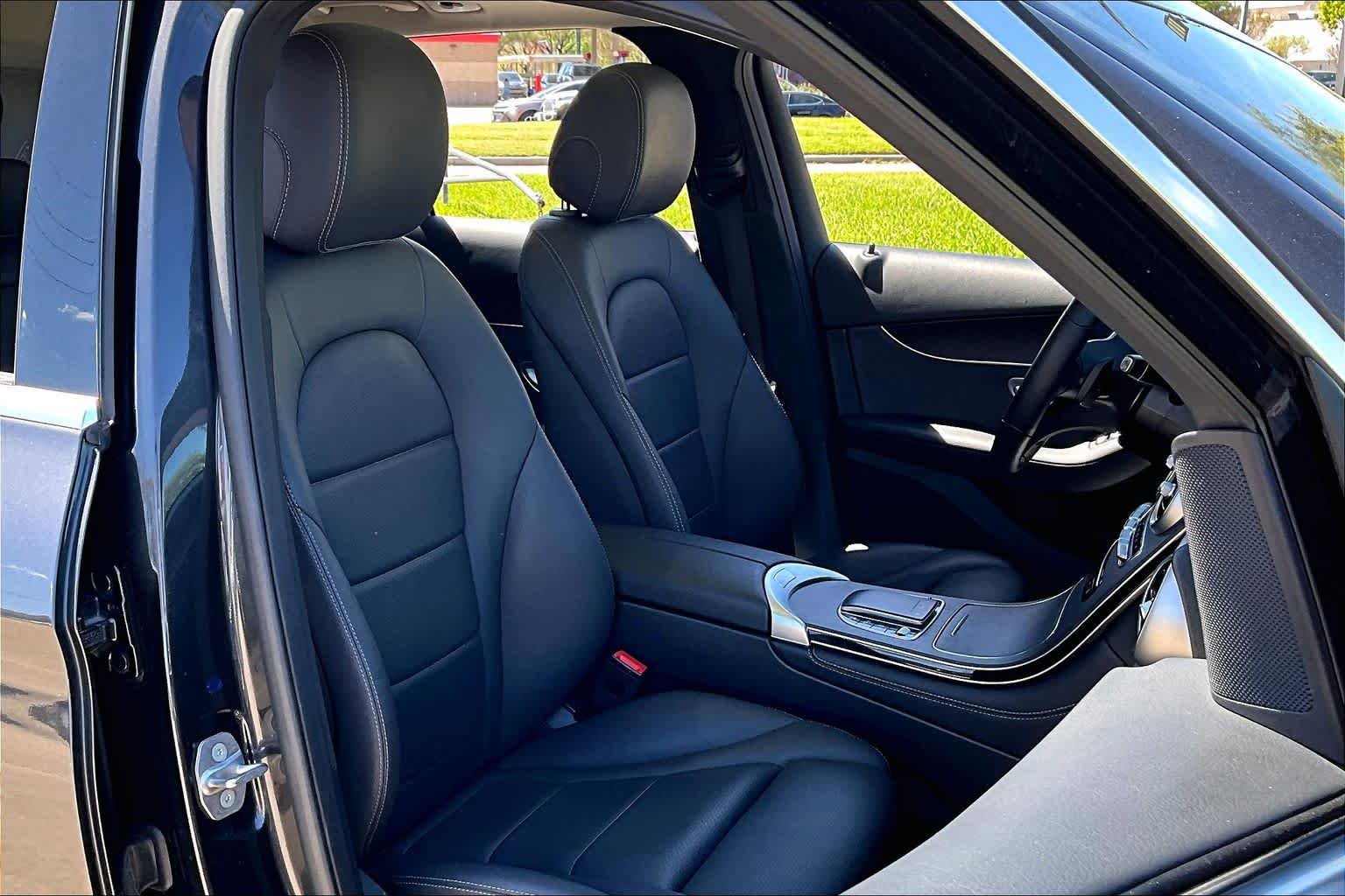 Used 2021 Mercedes-Benz GLC 300 4MATIC image 9