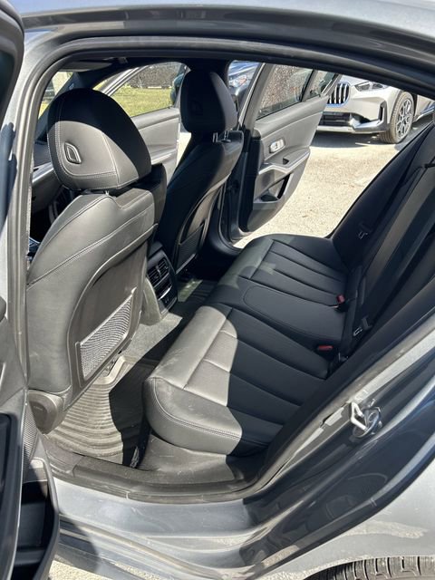Certified 2023 BMW 330i Sedan w/ Premium Package image 11