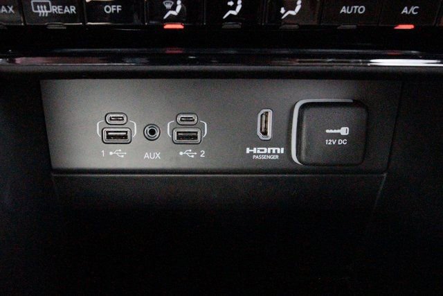 Used 2022 Jeep Grand Cherokee Limited 4xe image 18