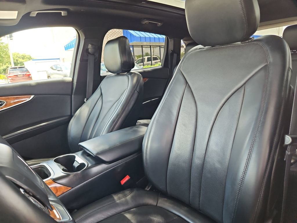 Used 2020 Lincoln Nautilus Reserve AWD/4WD image 26