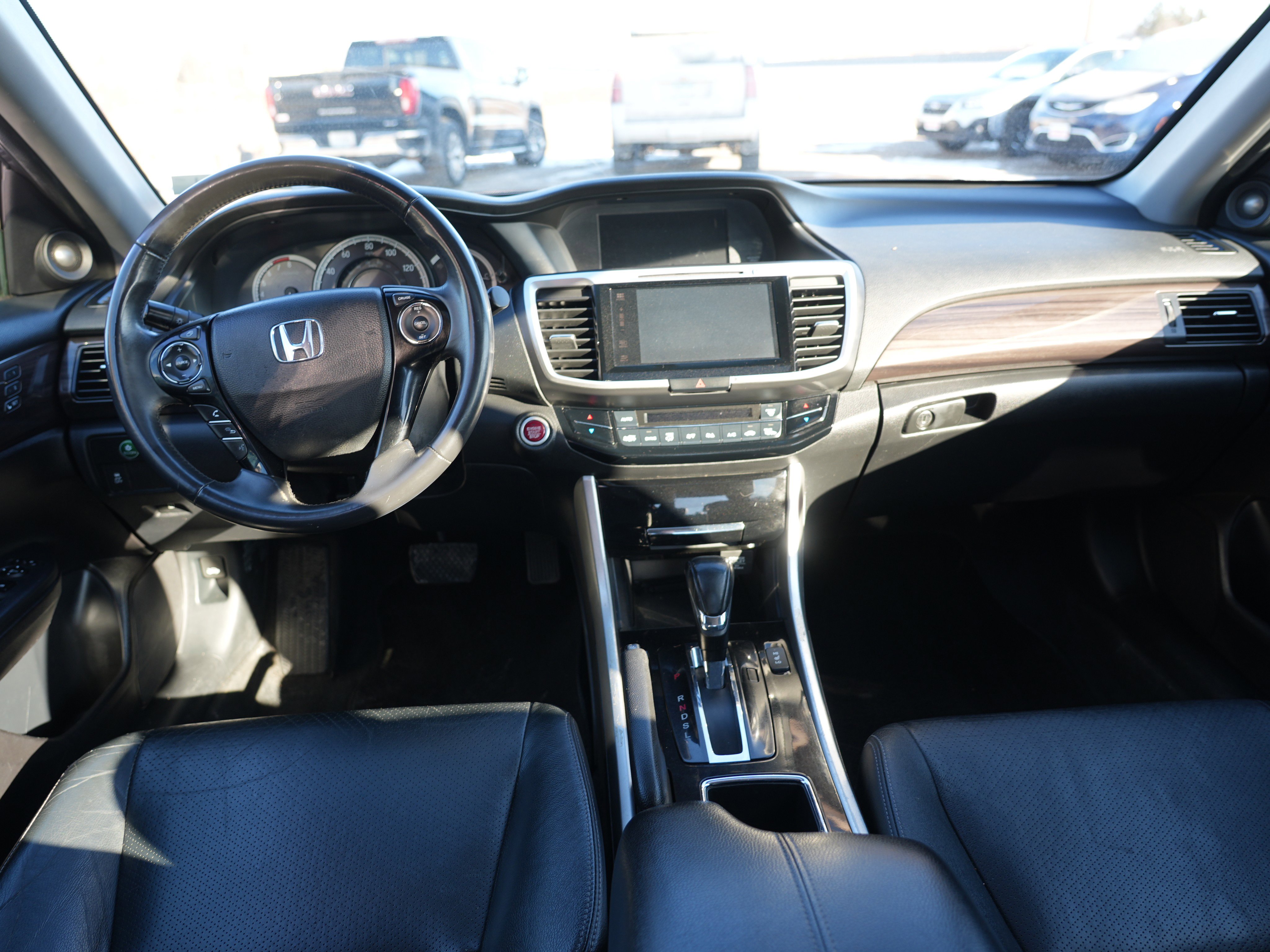 Used 2017 Honda Accord EX-L image 28