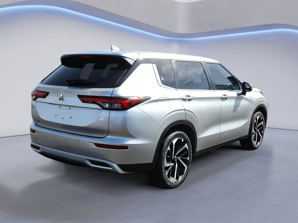 Used 2022 Mitsubishi Outlander SE AWD/4WD image 7
