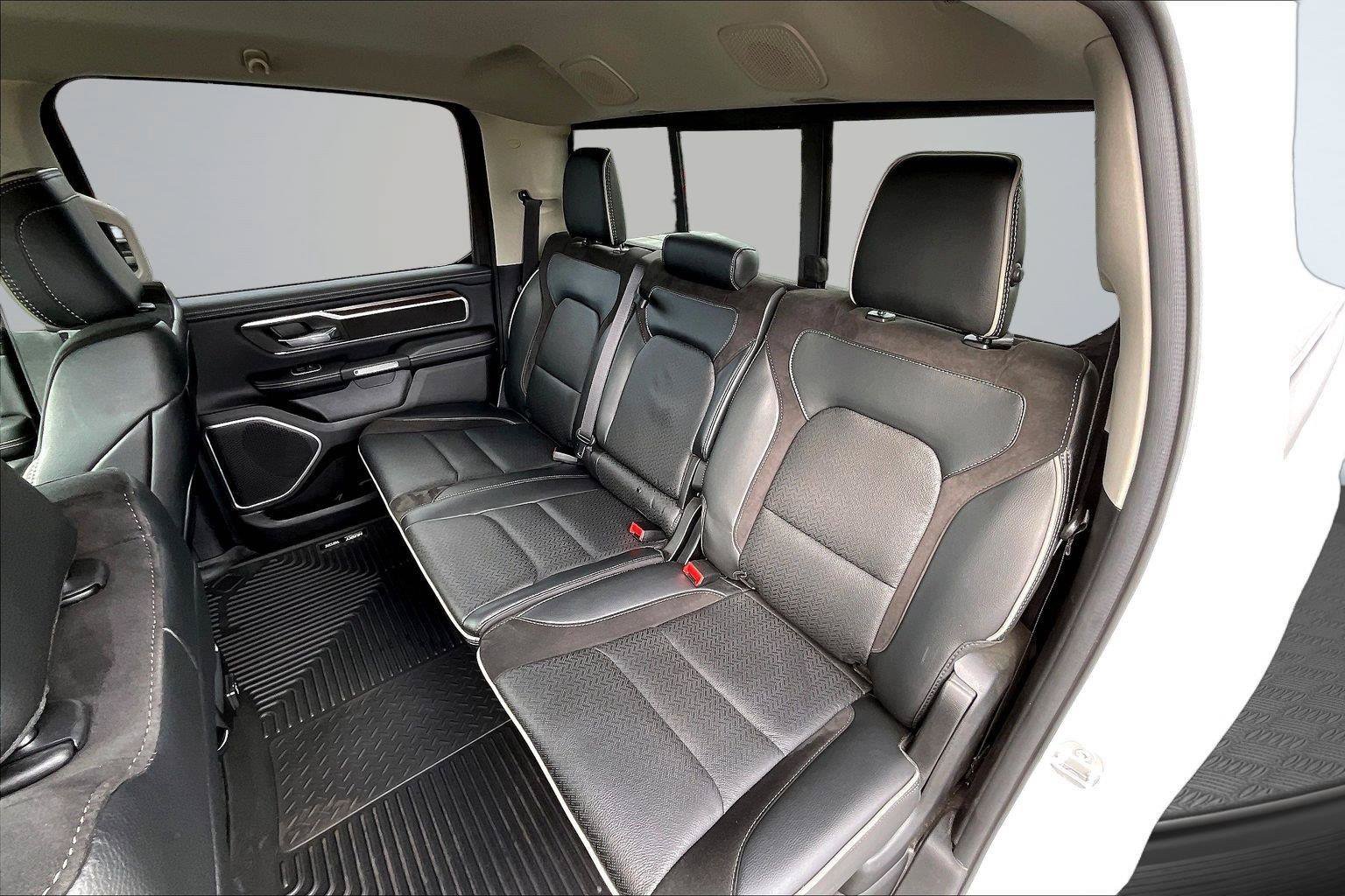 Used 2022 RAM 1500 Laramie AWD/4WD image 25