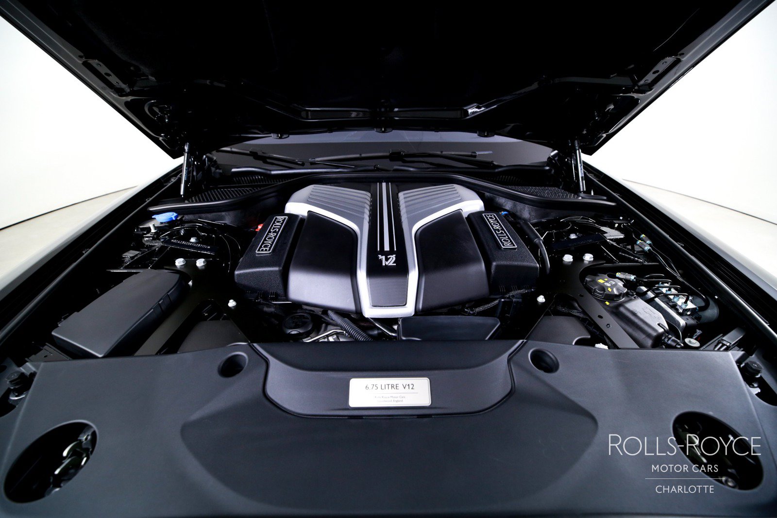 New 2027 Rolls-Royce Ghost AWD/4WD image 32