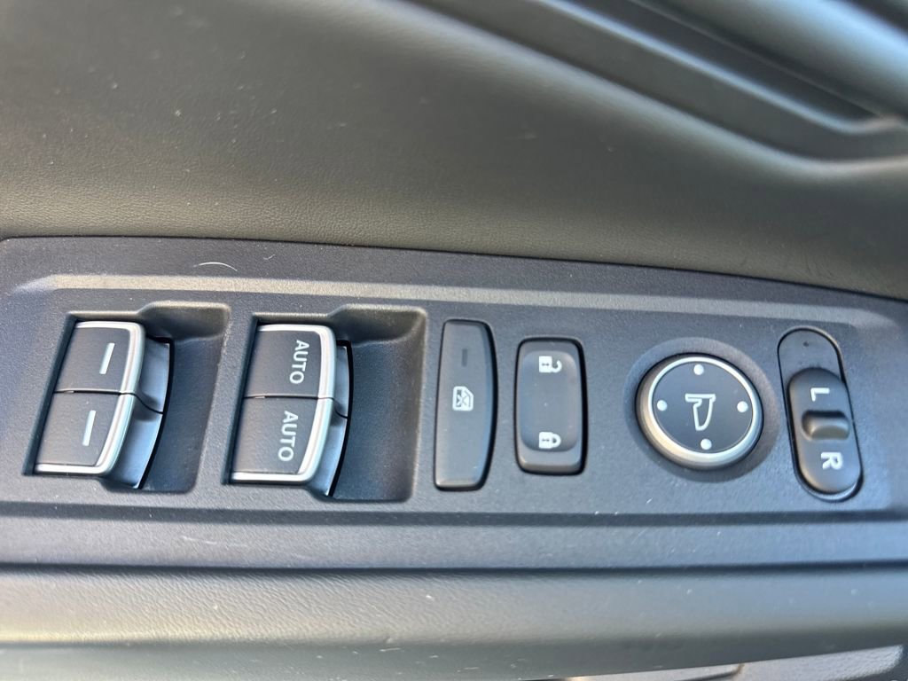 Used 2023 Honda Accord EX-L image 15