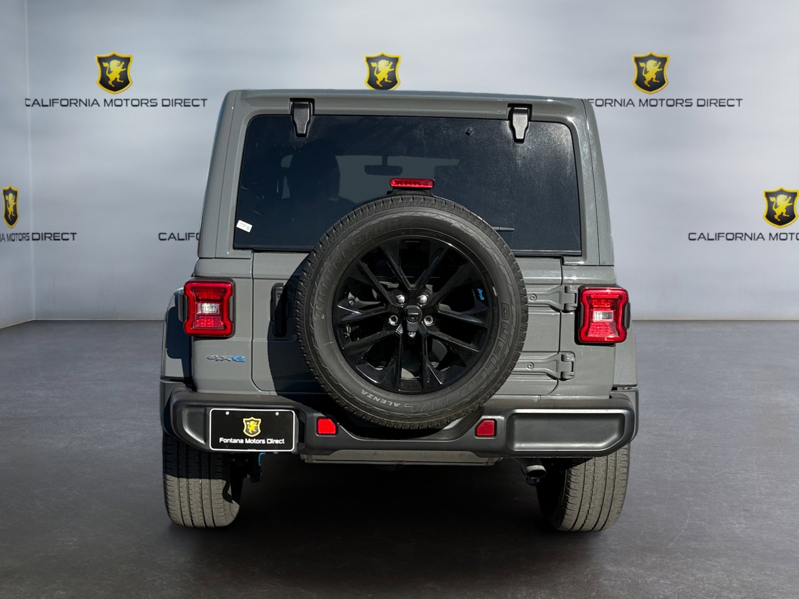 Used 2023 Jeep Wrangler Sahara w/ Cold Weather Group image 4