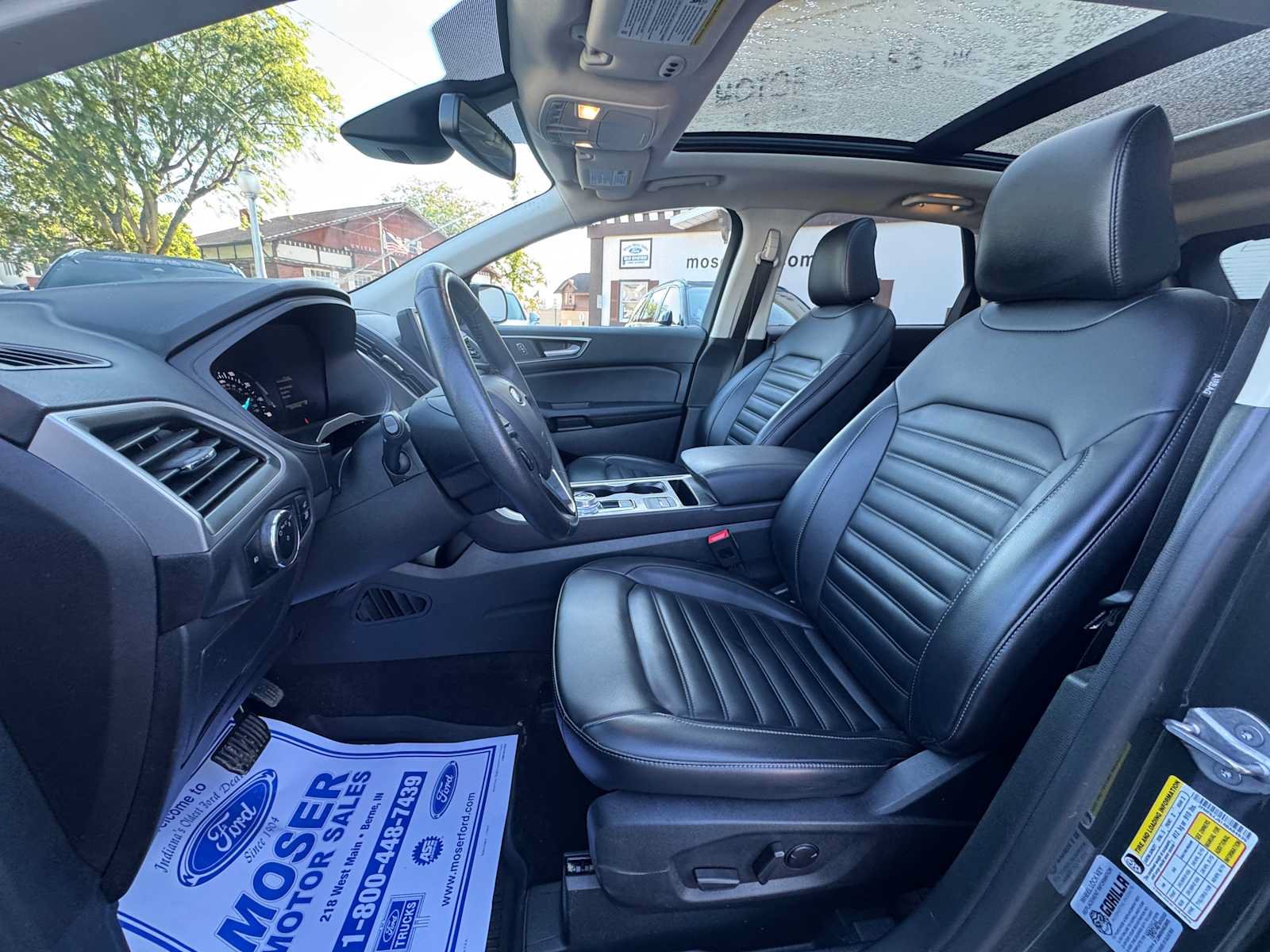 Used 2024 Ford Edge SEL w/ Convenience Package AWD/4WD image 2
