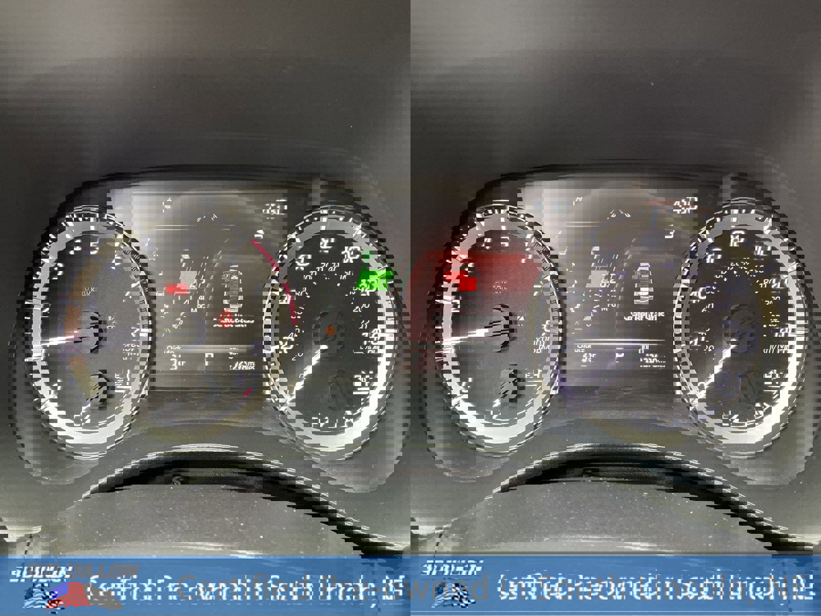 Used 2023 Toyota Highlander LE image 11