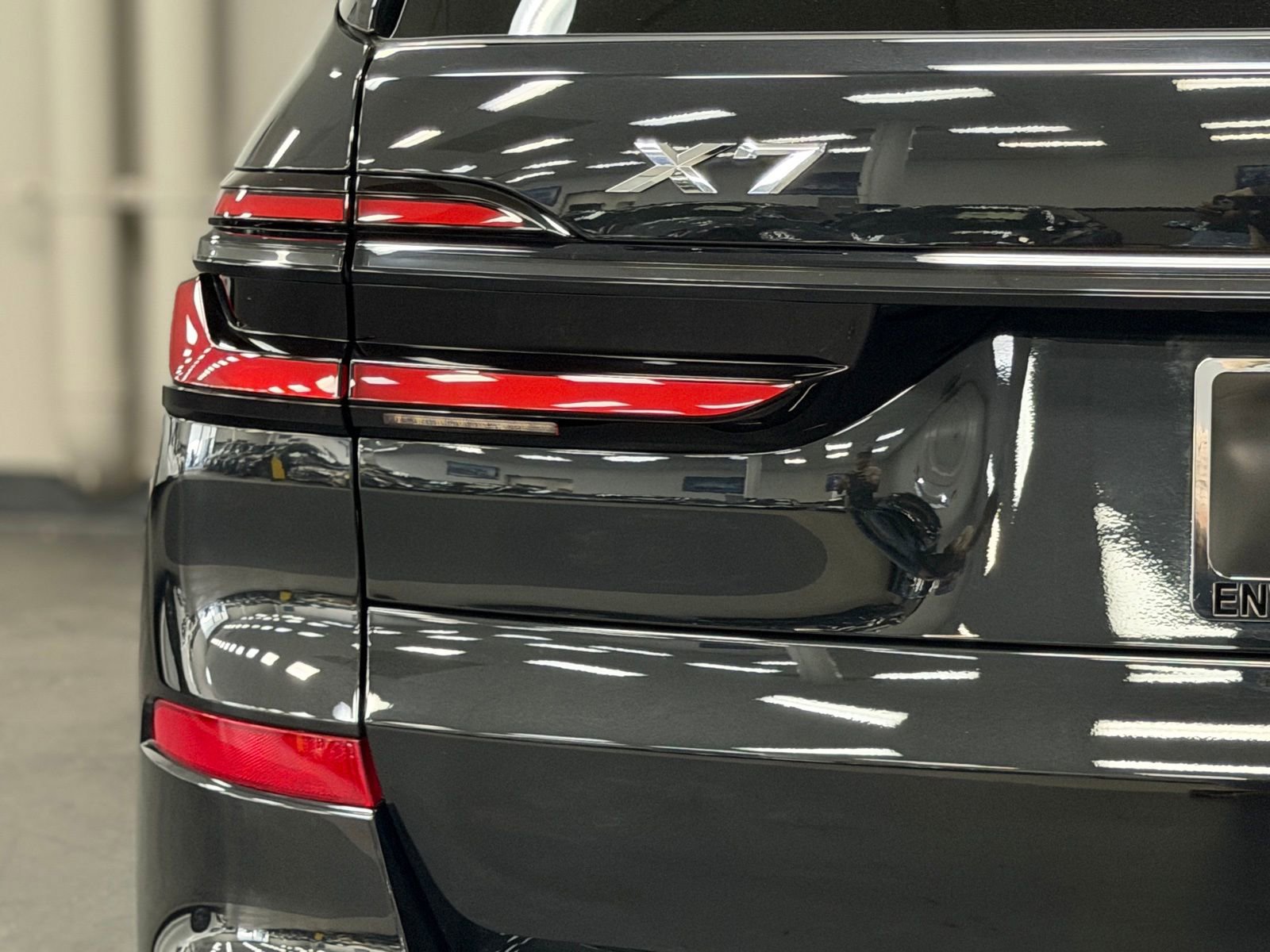 Used 2025 BMW X7 xDrive40i w/ Executive Package image 13