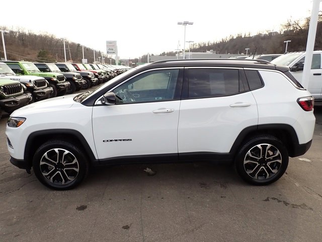 Certified 2022 Jeep Compass Limited image 2