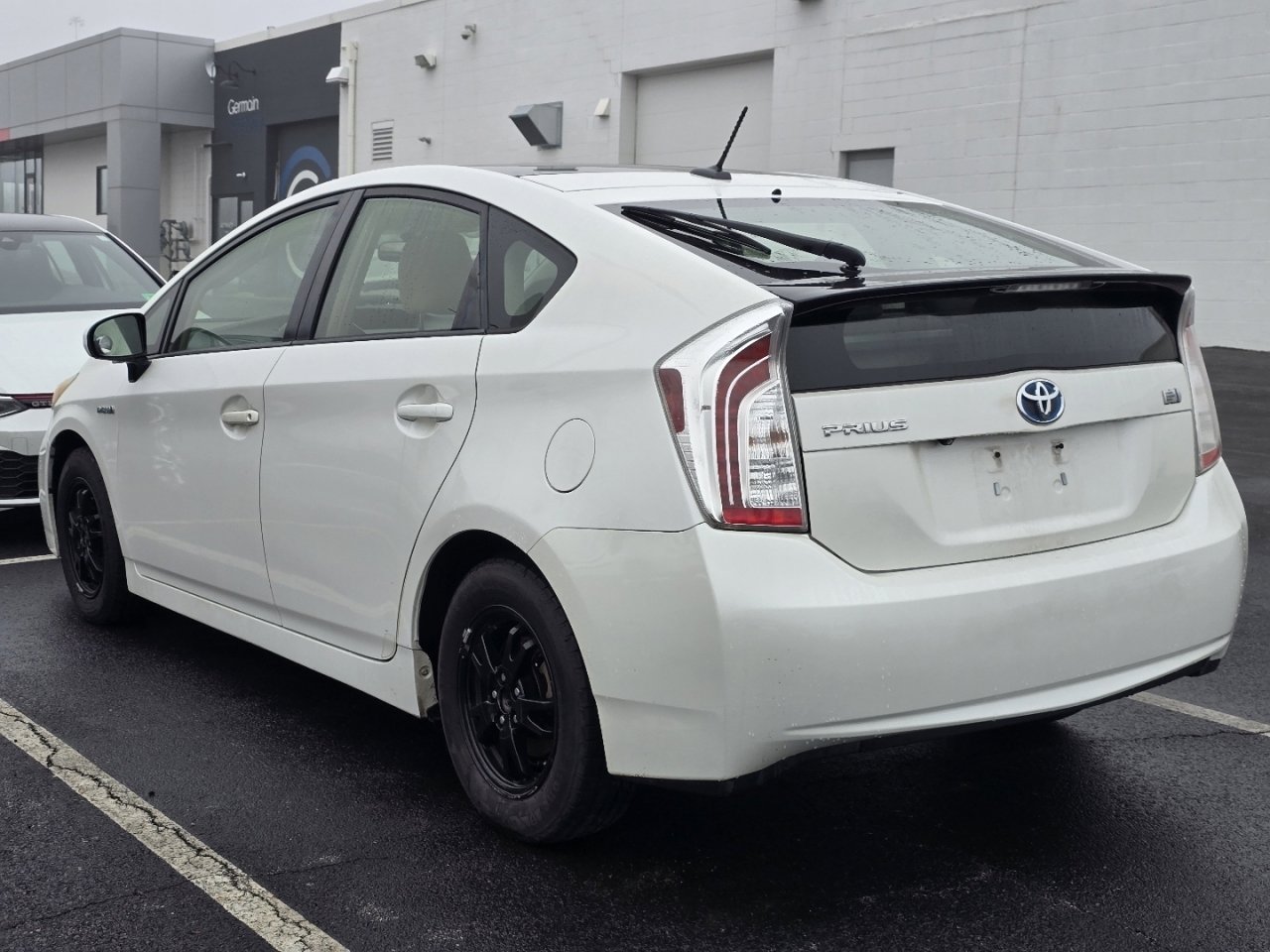 Used 2013 Toyota Prius Three w/ Solar Roof Pkg image 5