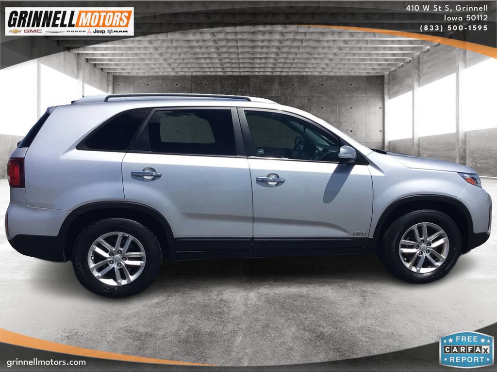 Used 2014 Kia Sorento LX AWD/4WD image 3