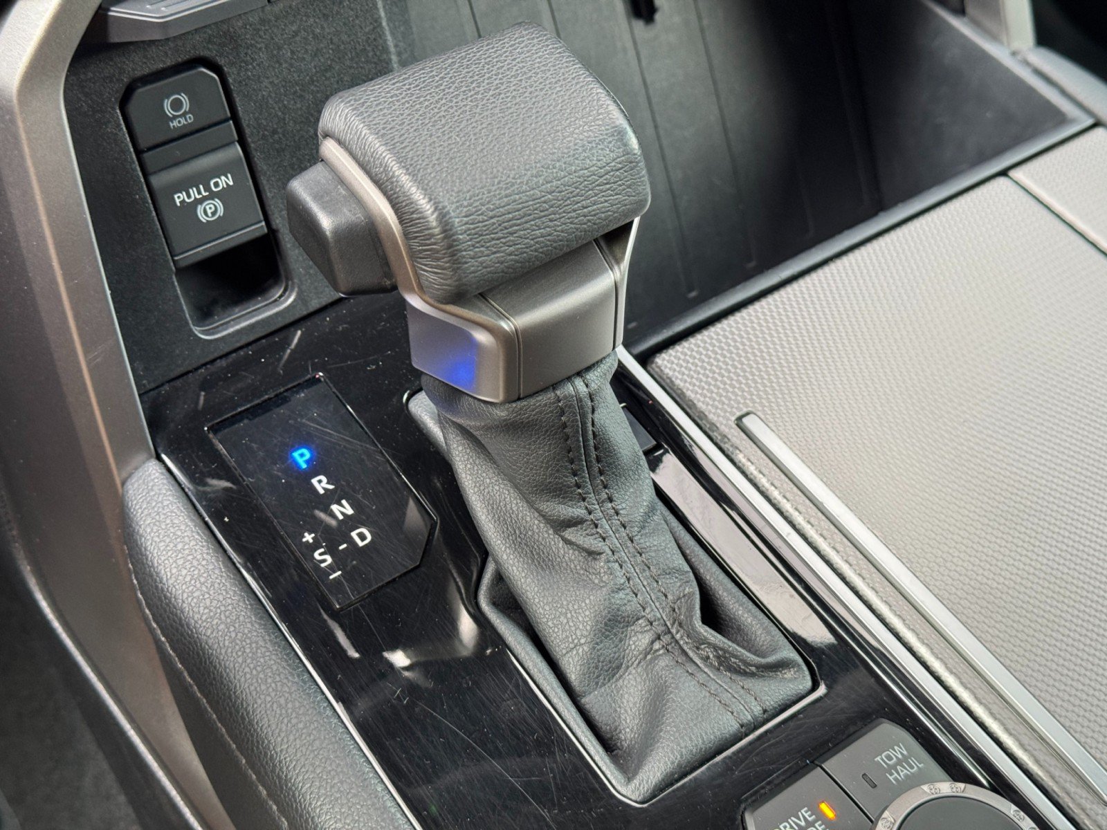 Used 2023 Toyota Sequoia Limited AWD/4WD image 32