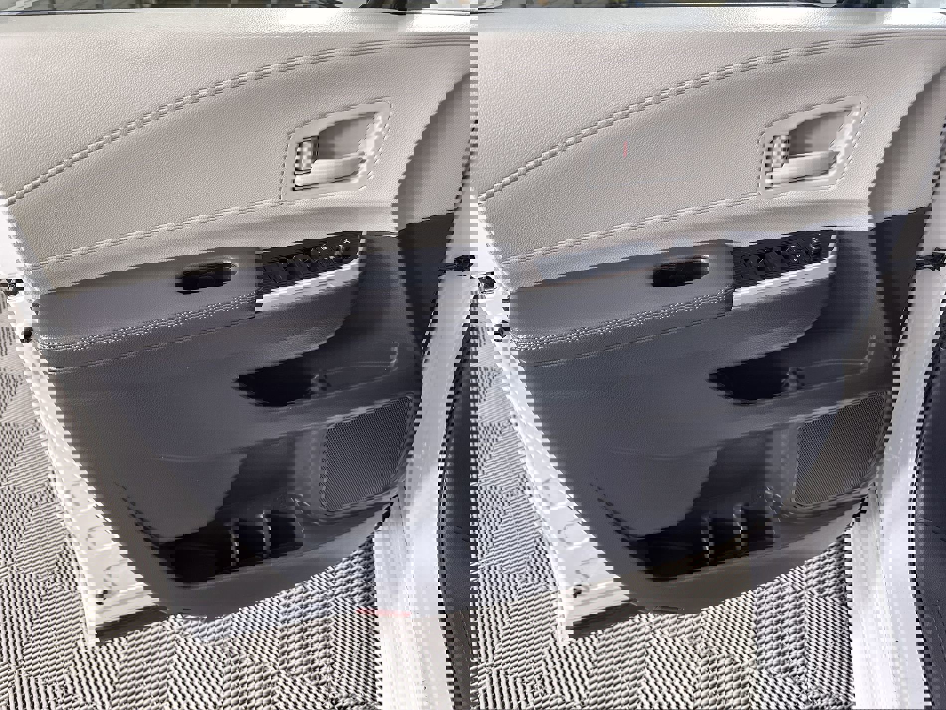 Used 2022 Toyota Sienna LE image 57