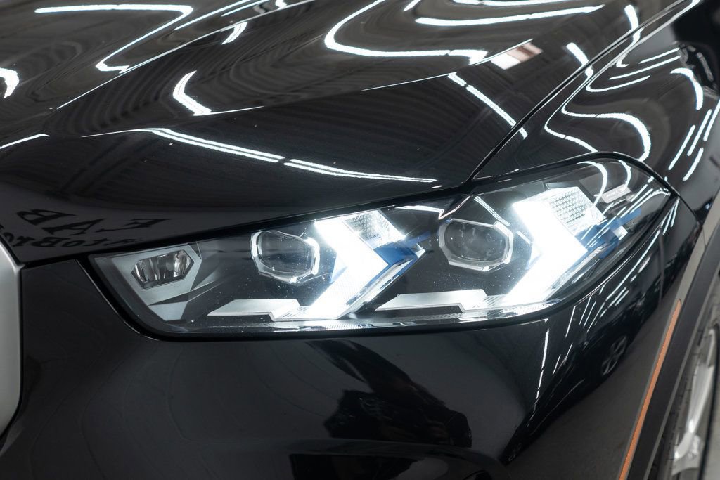 Used 2024 BMW X5 xDrive40i w/ Premium Package image 51