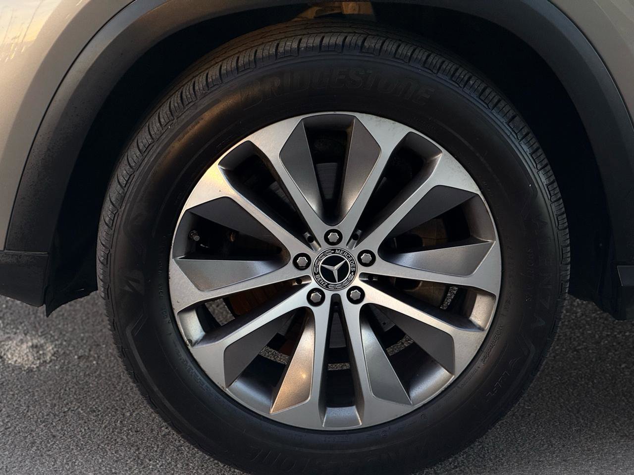 Used 2020 Mercedes-Benz GLE 350 w/ 3rd Row Seat Package image 10