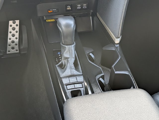 Used 2026 Toyota Camry SE FWD image 14