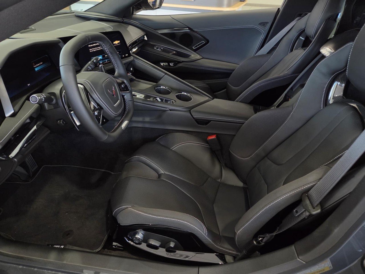 New 2027 Chevrolet Corvette Z06 w/ Stealth Interior Trim Package RWD image 9