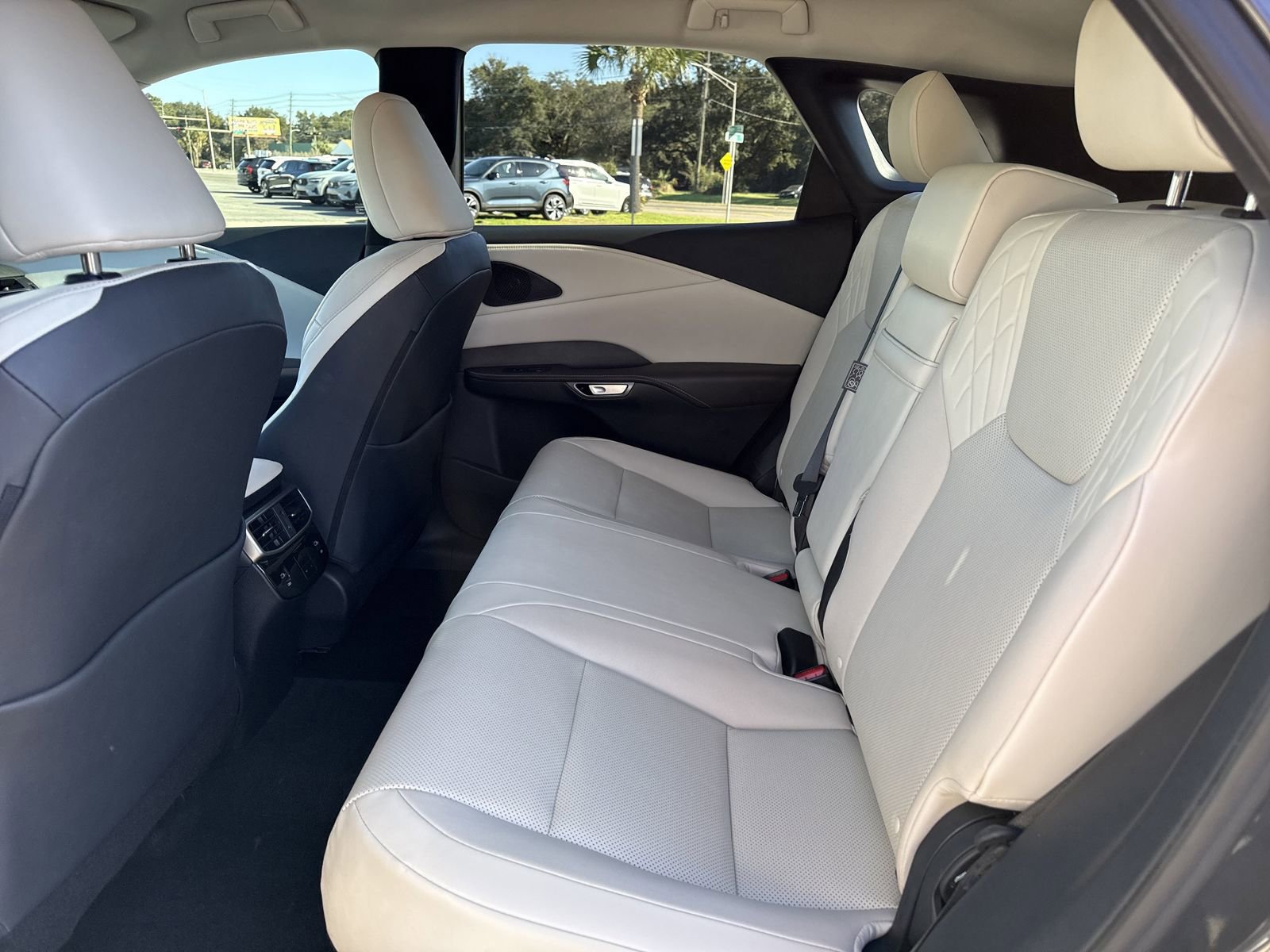 Used 2024 Lexus RX 350 FWD w/ Technology Package image 10