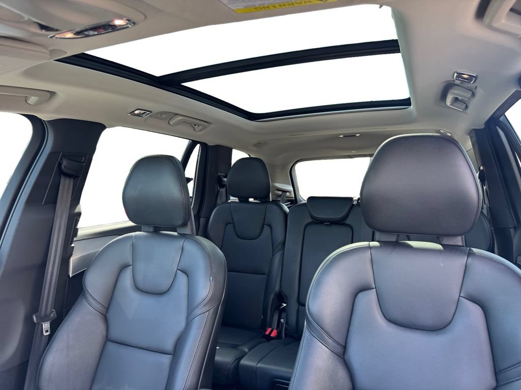 Used 2021 Volvo XC90 T5 Momentum w/ Climate Package AWD/4WD image 21
