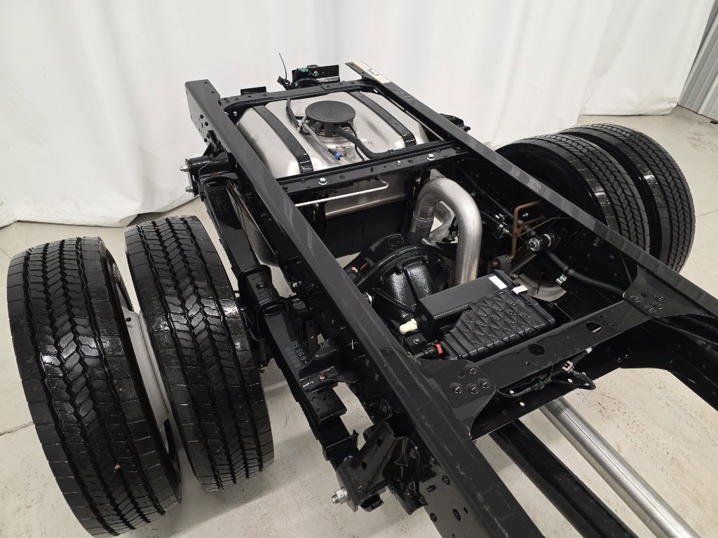 New 2026 Isuzu NPR image 10