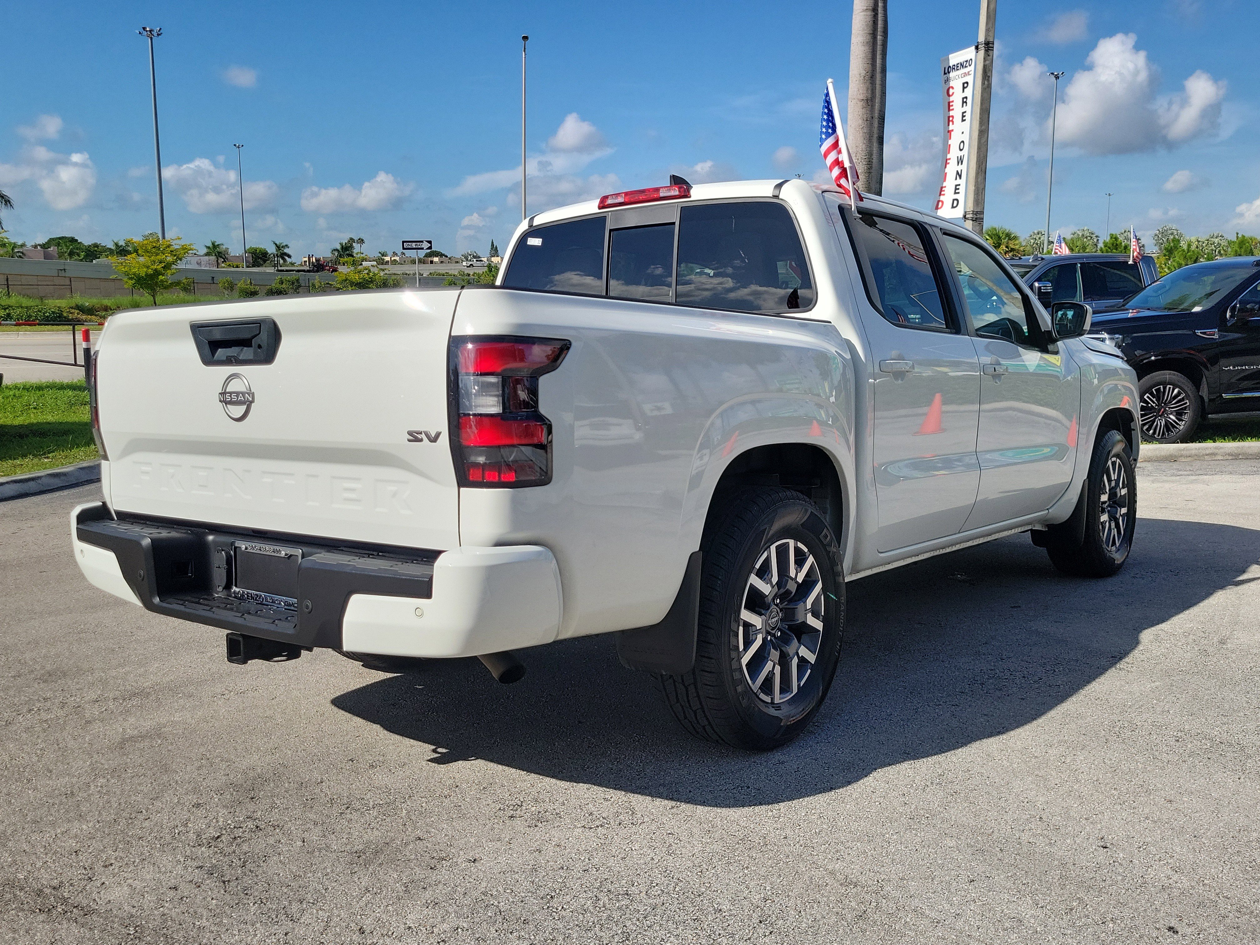 Used 2022 Nissan Frontier SV image 5