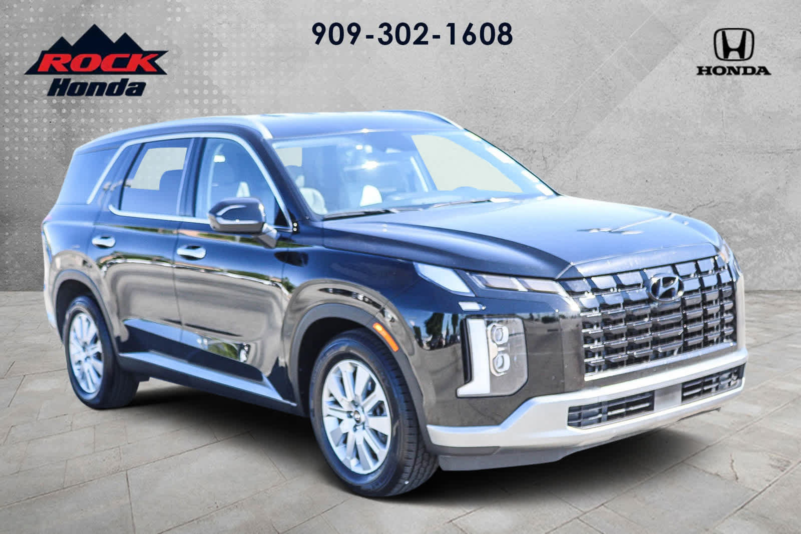 Used 2025 Hyundai Palisade SEL FWD image 3