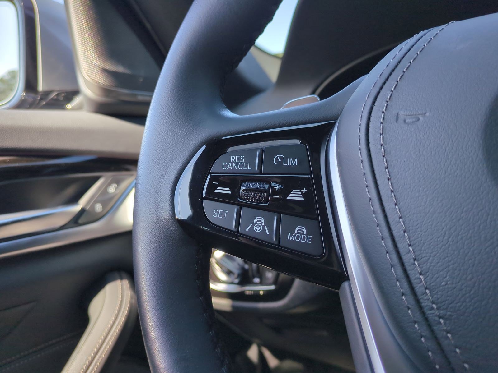 Certified 2023 BMW 540i xDrive 540i xDrive w/ Executive Package image 18