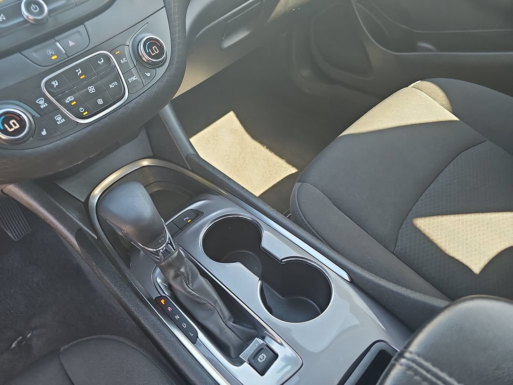 Used 2025 Chevrolet Malibu LT FWD image 23