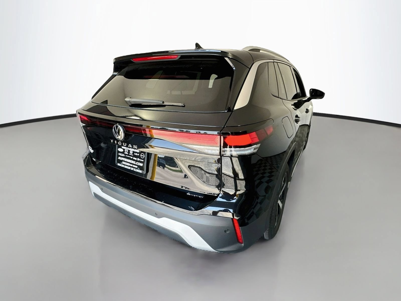 New 2026 Volkswagen Tiguan SE AWD/4WD image 7