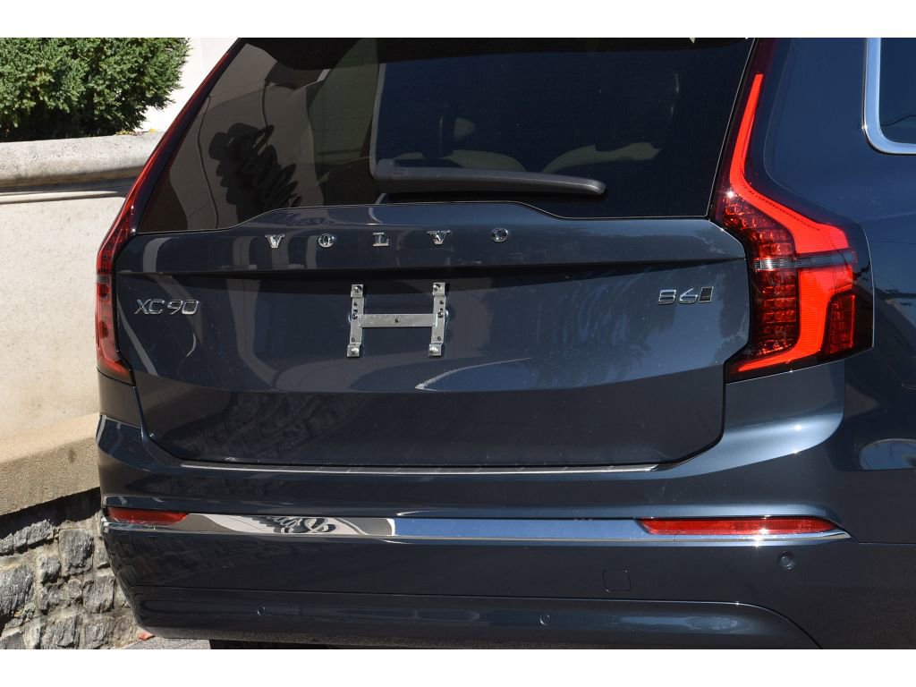 New 2026 Volvo XC90 B6 Plus w/ Protection Package Premier image 30