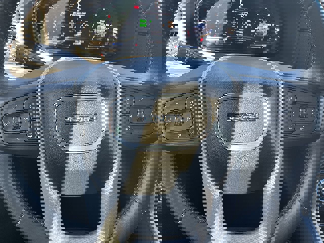 Used 2023 GMC Yukon Denali image 22