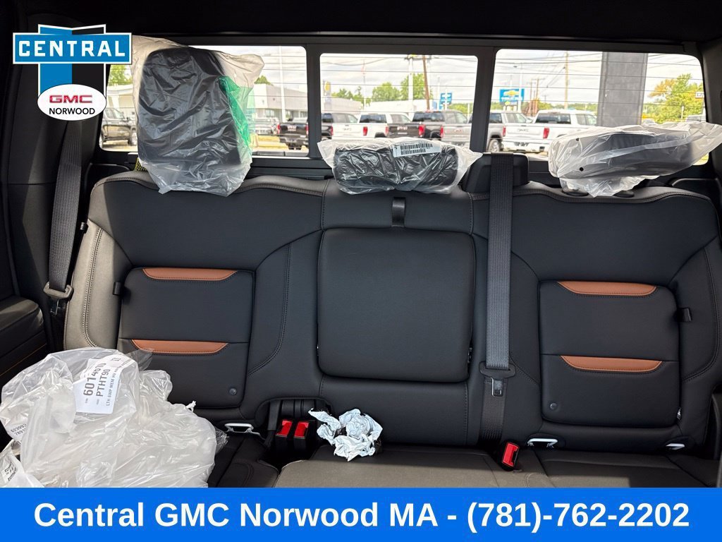 New 2026 GMC Sierra 1500 AT4 w/ Technology Package AWD/4WD image 22