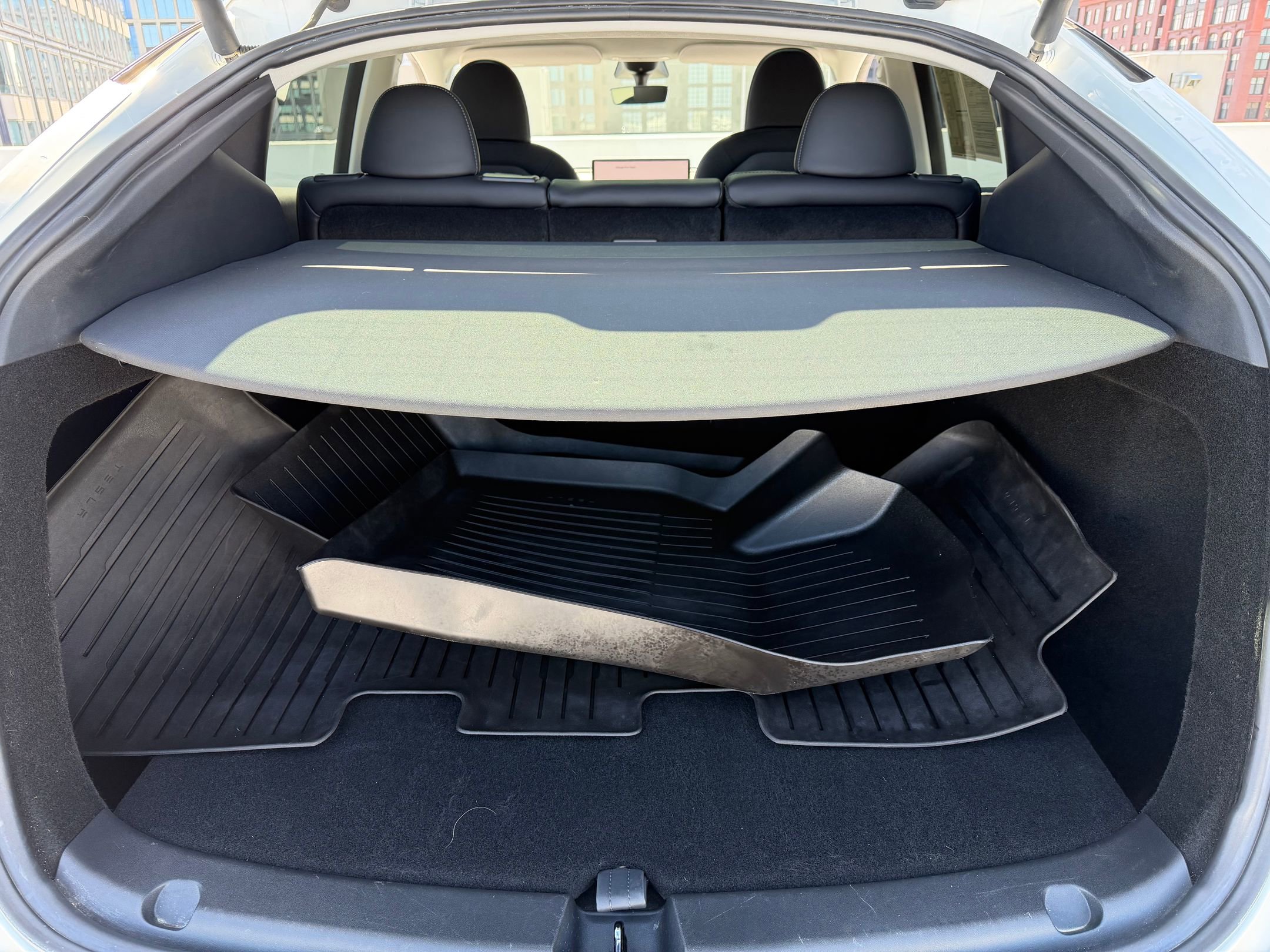 Used 2022 Tesla Model Y Long Range image 19