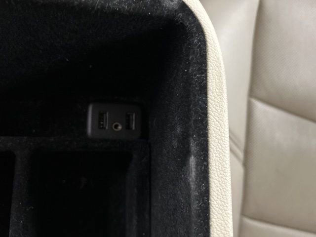 Used 2020 Cadillac Escalade Premium Luxury image 23