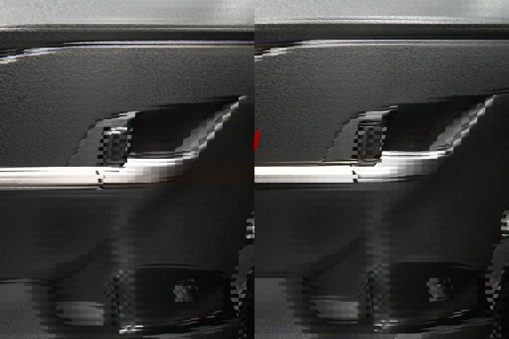 Certified 2025 Toyota Camry LE image 20