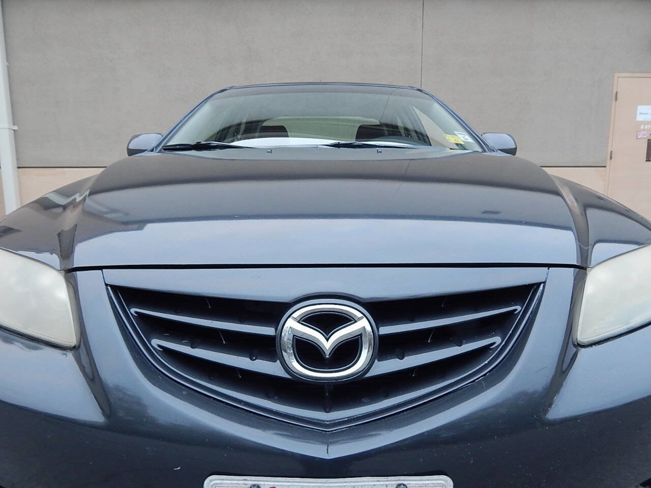 Used 2004 MAZDA MAZDA6 i image 9