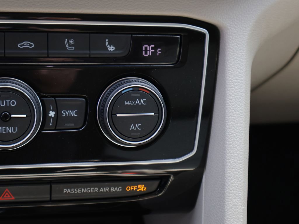 Certified 2023 Volkswagen Atlas SEL Premium image 33