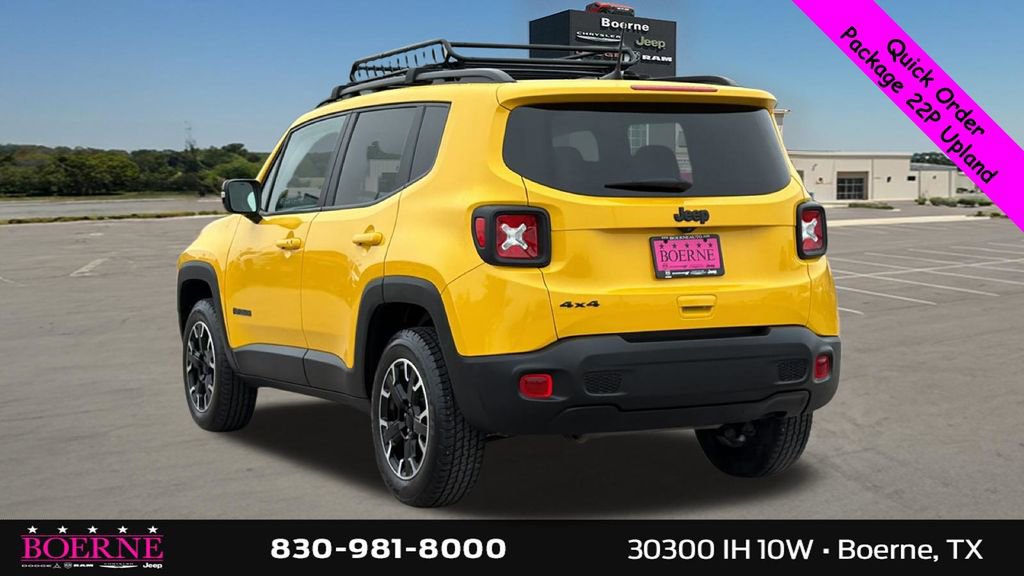 Used 2023 Jeep Renegade Latitude w/ Sun/Sound Group AWD/4WD image 5