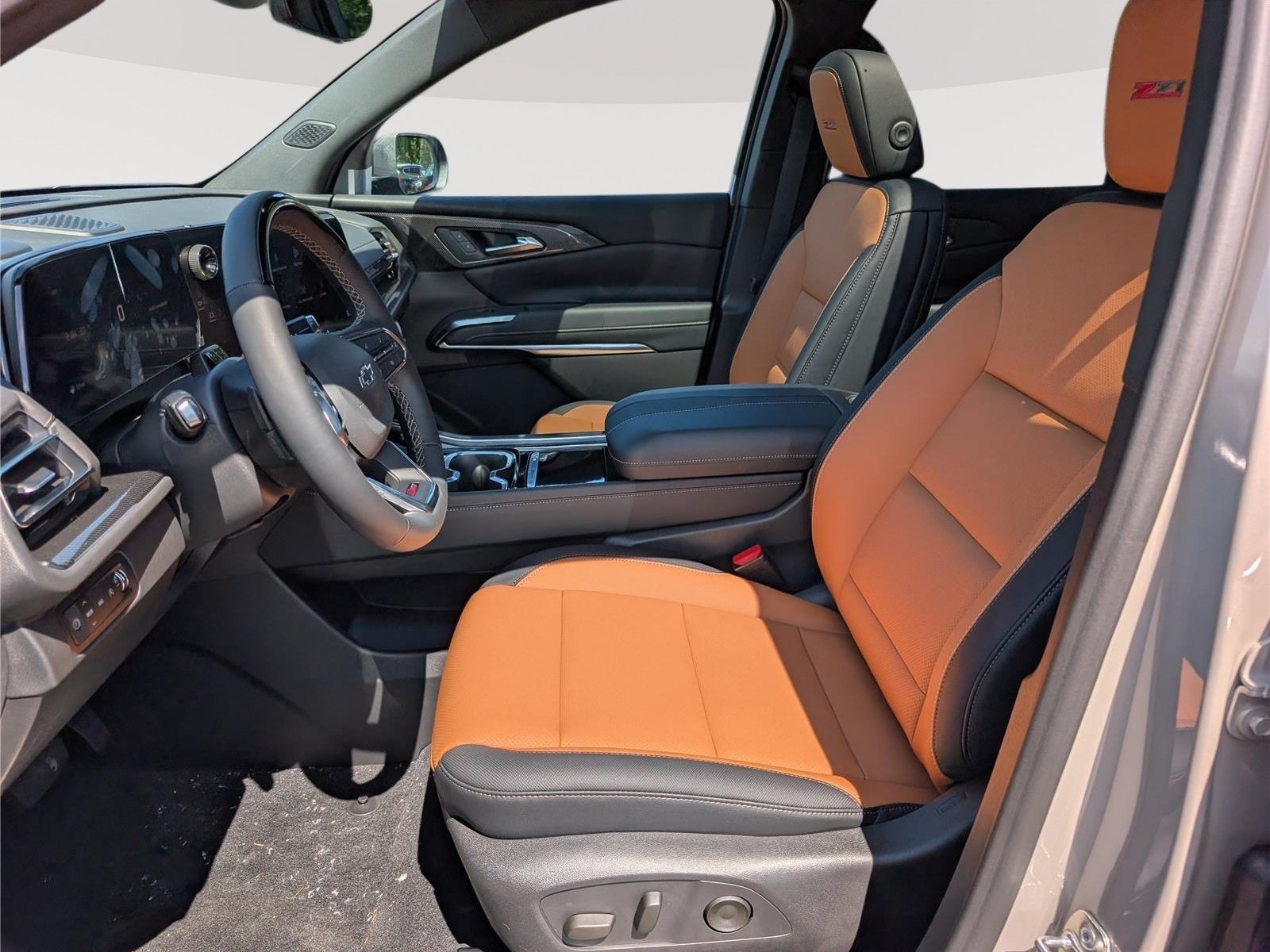New 2027 Chevrolet Traverse Z71 w/ Enhanced Driving Package AWD/4WD image 15