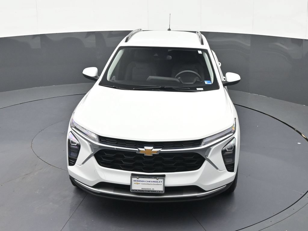 Certified 2025 Chevrolet Trax LT FWD image 28