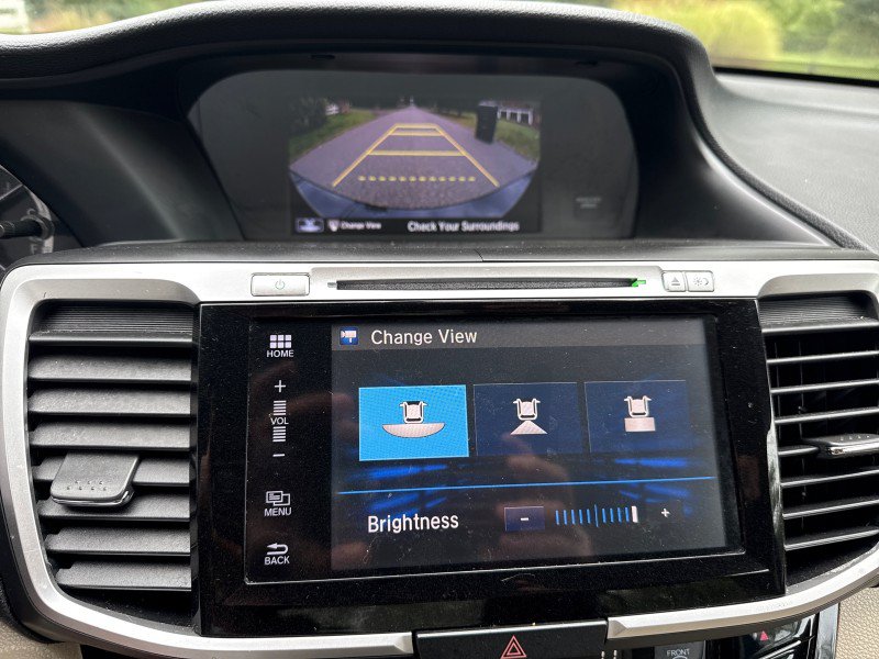 Used 2017 Honda Accord EX-L image 23