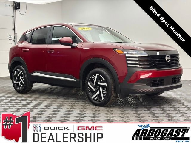 Used 2025 Nissan Kicks SV image 1