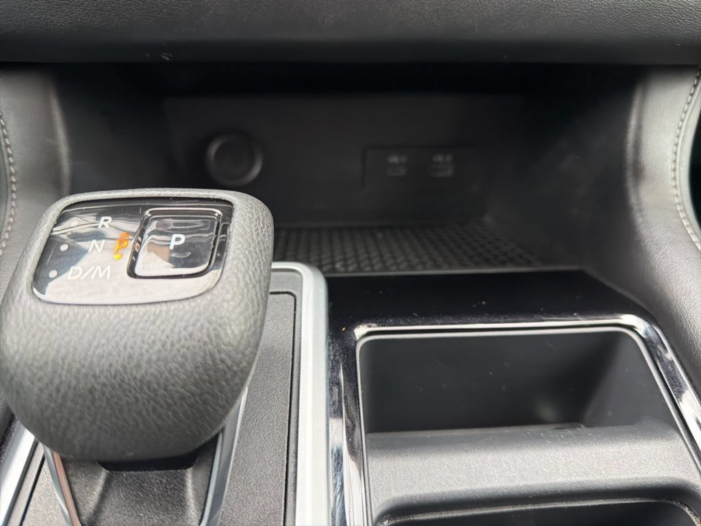 Used 2024 Nissan Pathfinder SV FWD image 24