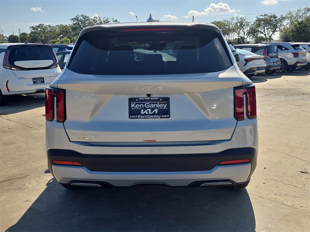 New 2026 Kia Sorento LX image 7
