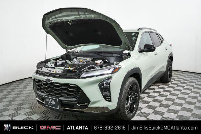 Used 2025 Chevrolet Trax ACTIV w/ Sunroof Package FWD image 28