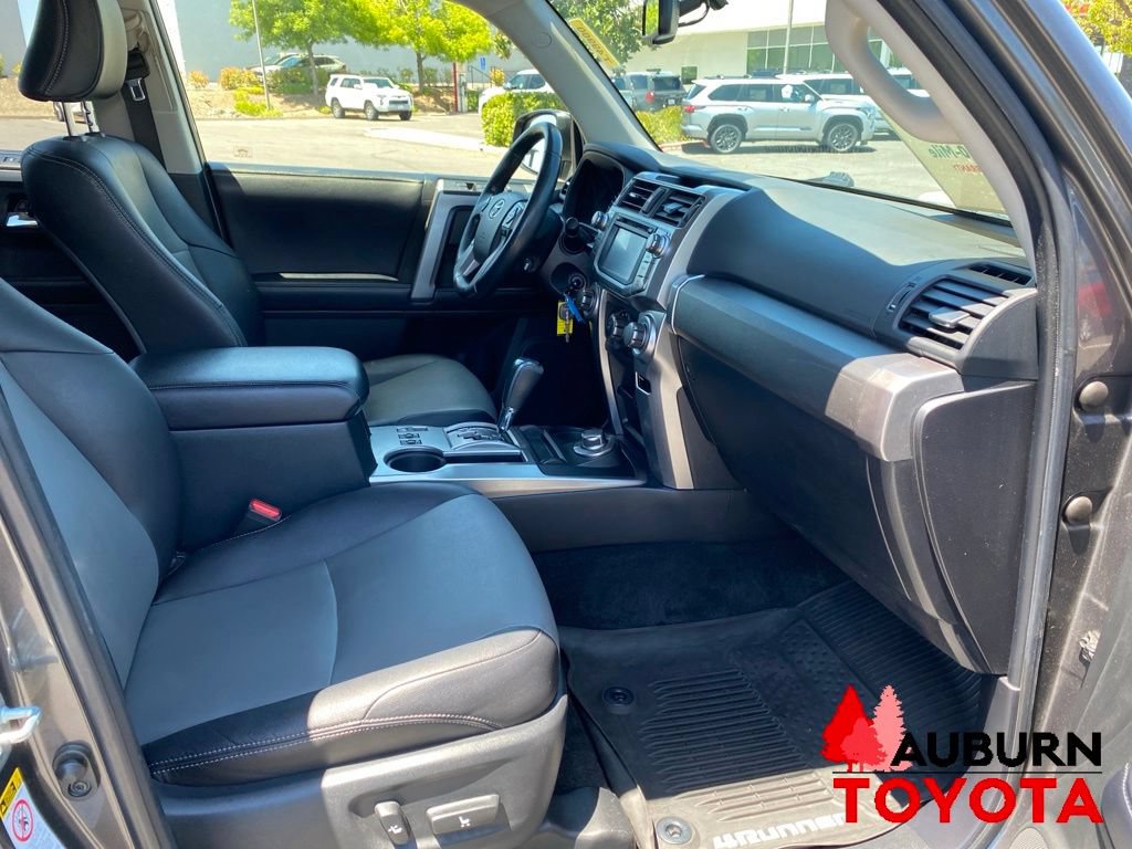 Used 2018 Toyota 4Runner SR5 Premium AWD/4WD image 23